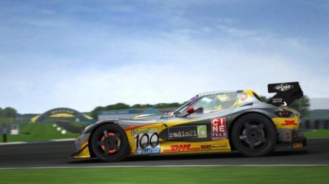 GTR 2: FIA GT Racing Game 