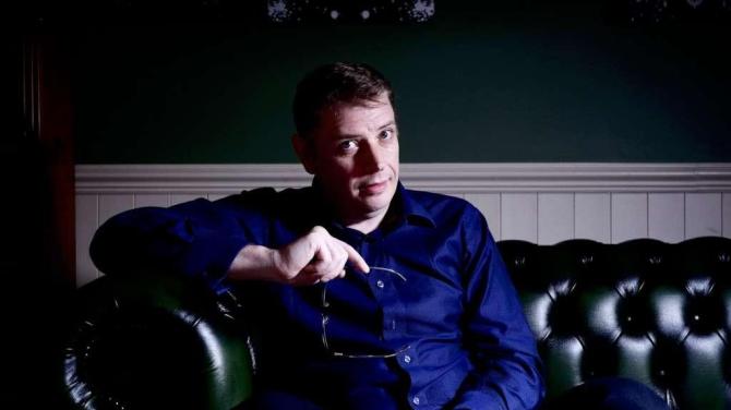 The Infectious Madness of Doctor Dekker 