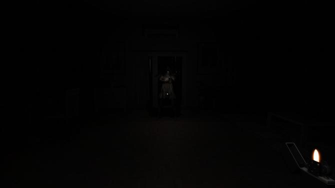Alone in the house 